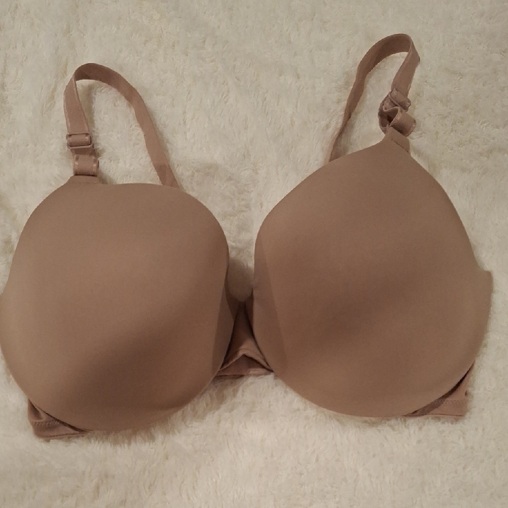 Warner's Tan Full Coverage Bra Seamless Design